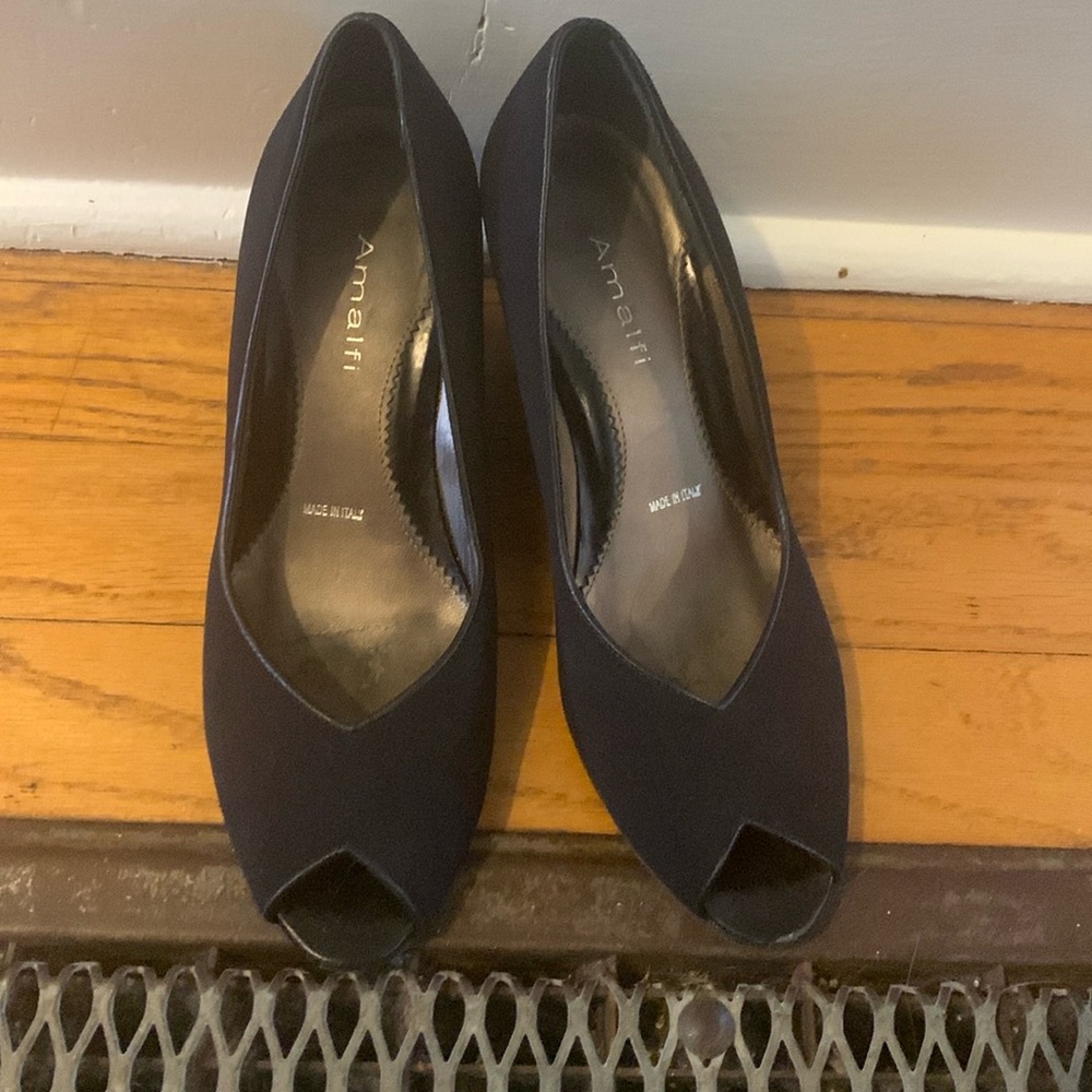 Amalfi black wedge heels size 6.5